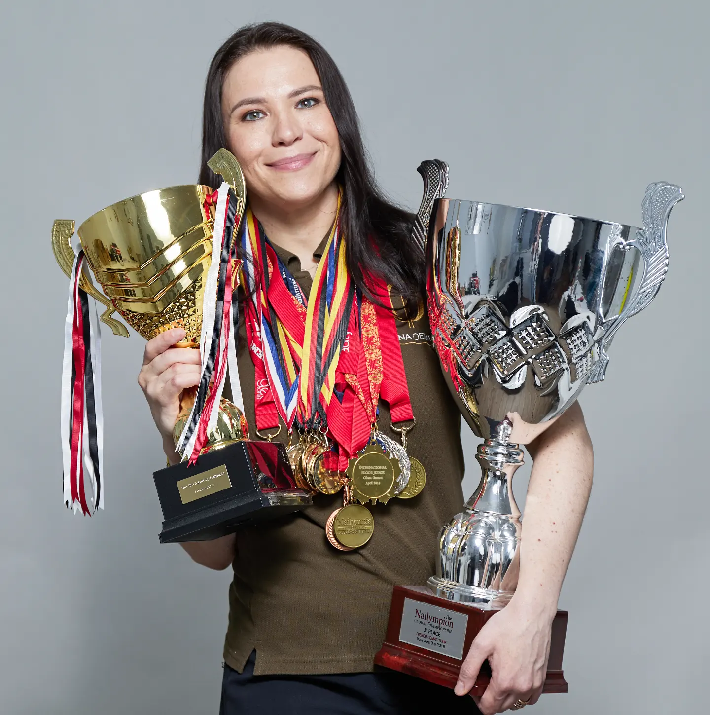 Olena Özman – международните награди и титли на световния nail шампион